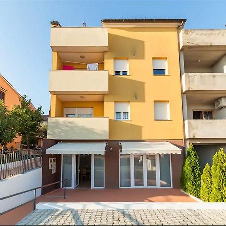 Apartments Hana Pula Exterior photo