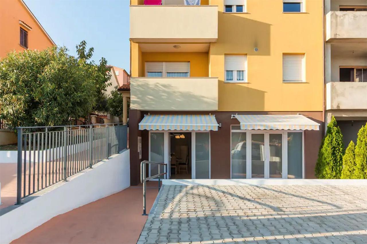 Apartments Hana Pula Exterior photo